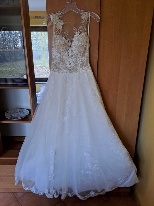 Suknia ślubna rozmiar 38