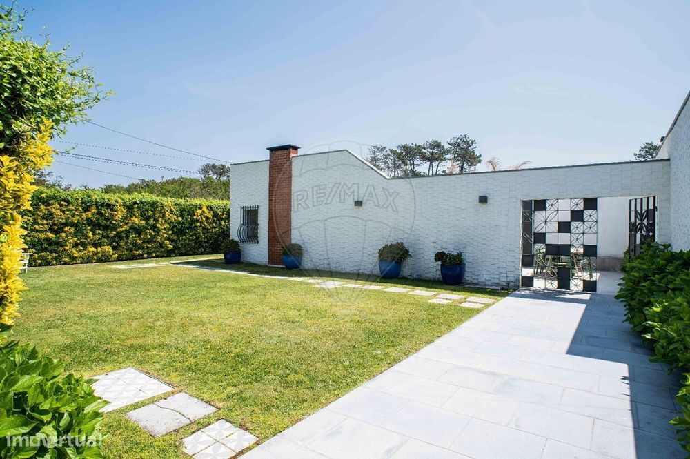 Moradia T4 para venda