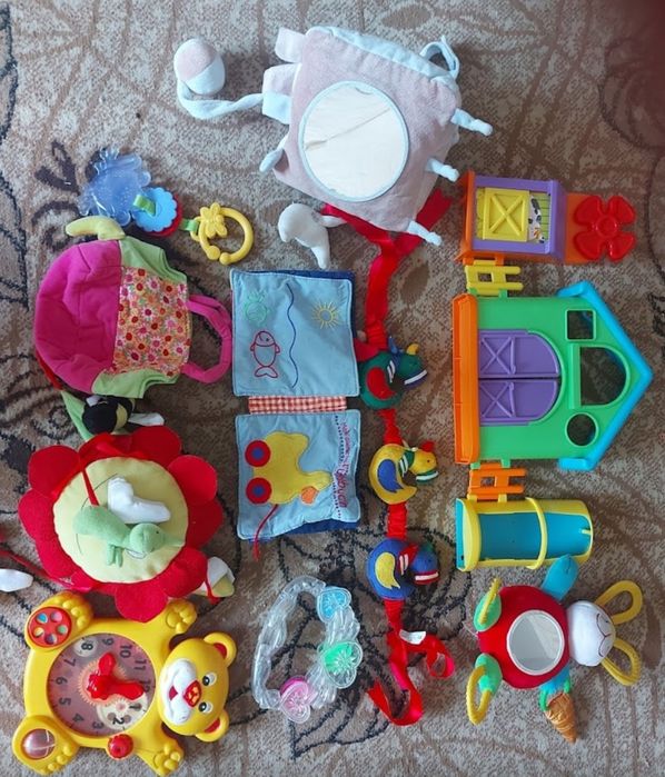 Віддам дитячі іграшки