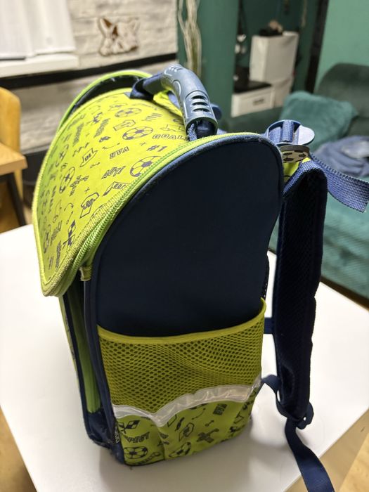 Plecak szkolny chłopięcy – piłkarski motyw, usztywniane plecy, Smyk