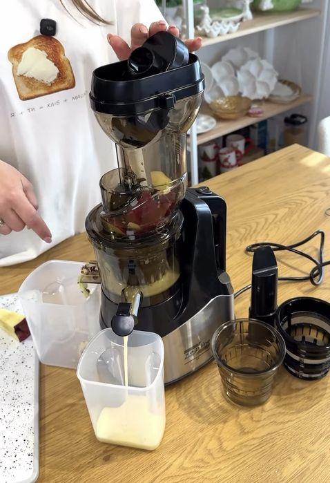 МОЩНАЯ! Соковыжималка 3000Вт, Шнековий соковитискач, морожениця, томат