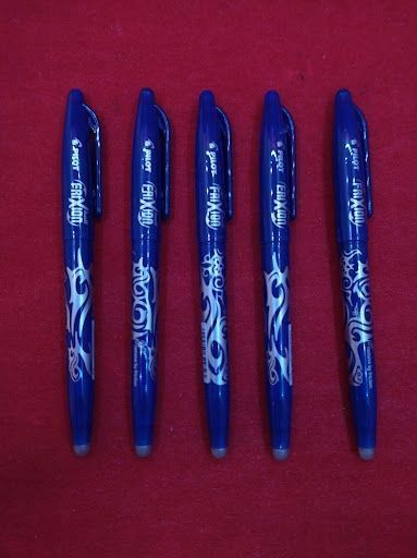 zestaw pen frixion ball pióro kulkowe 5 sztuk niebieskie z gumką