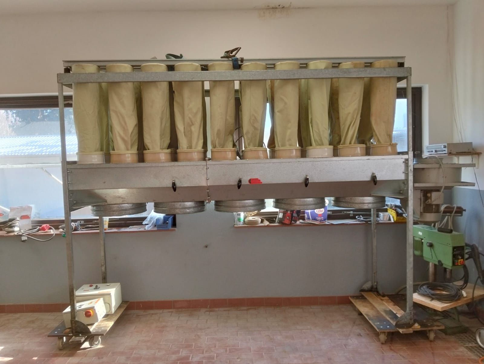 Wyciąg  odciąg trocin 5 workowy z filtrami