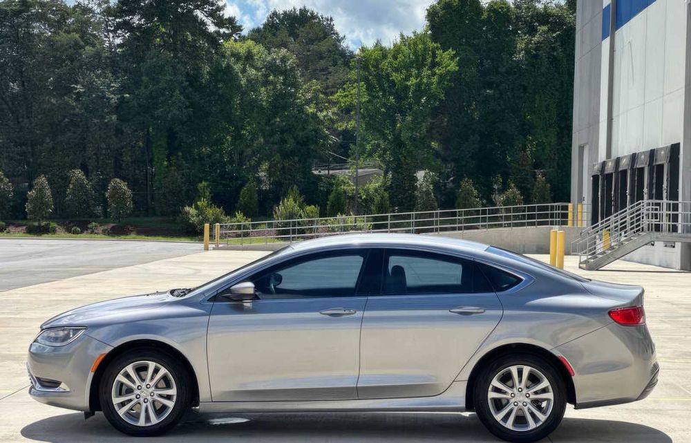 Chrysler 200 Limited      2016