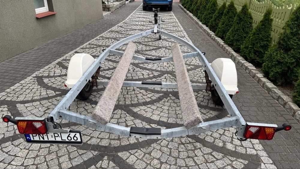 Przyczepa podłodziowa. Bardzo zadbana!