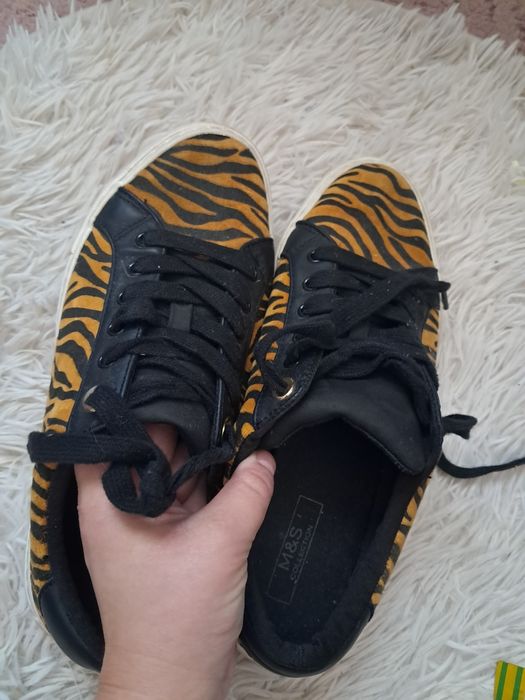 Trampki damskie 39 w zebrowe wzory M&S