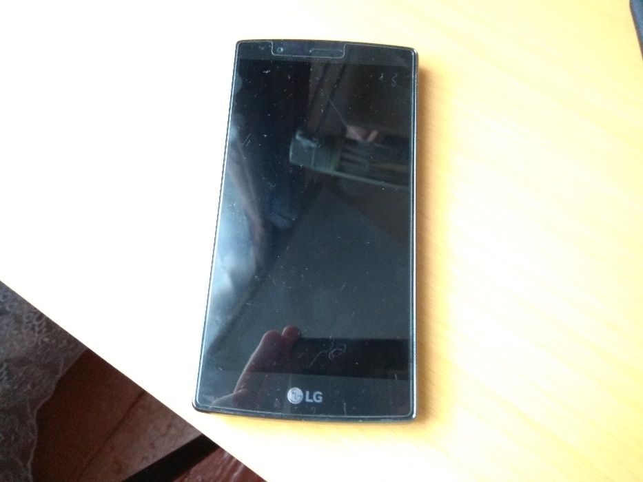 LG G4 Не включається