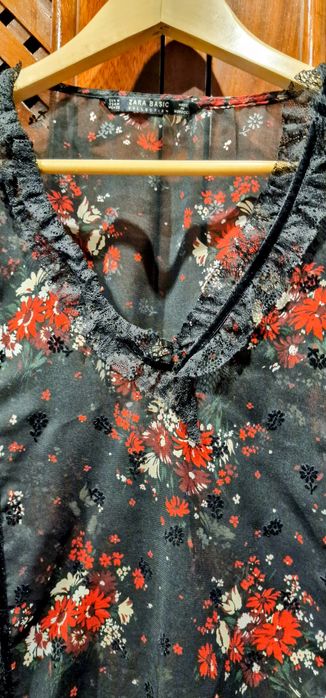 Blusa túnica  de tecido fino da Zara