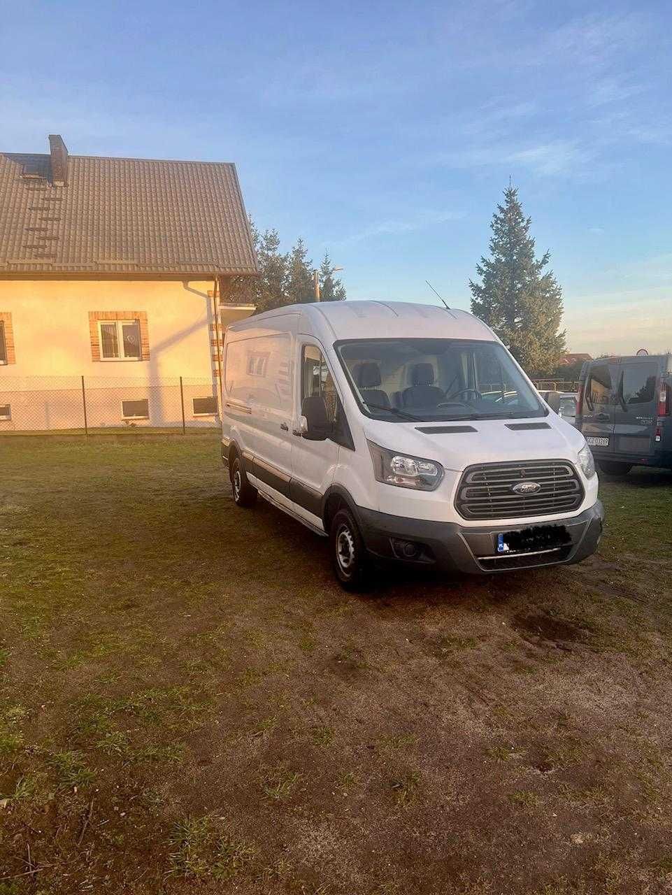 Wynajem busa 9-cio osobowego