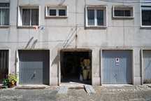 Garagem box com 13.75m2 Centro de Linda a Velha