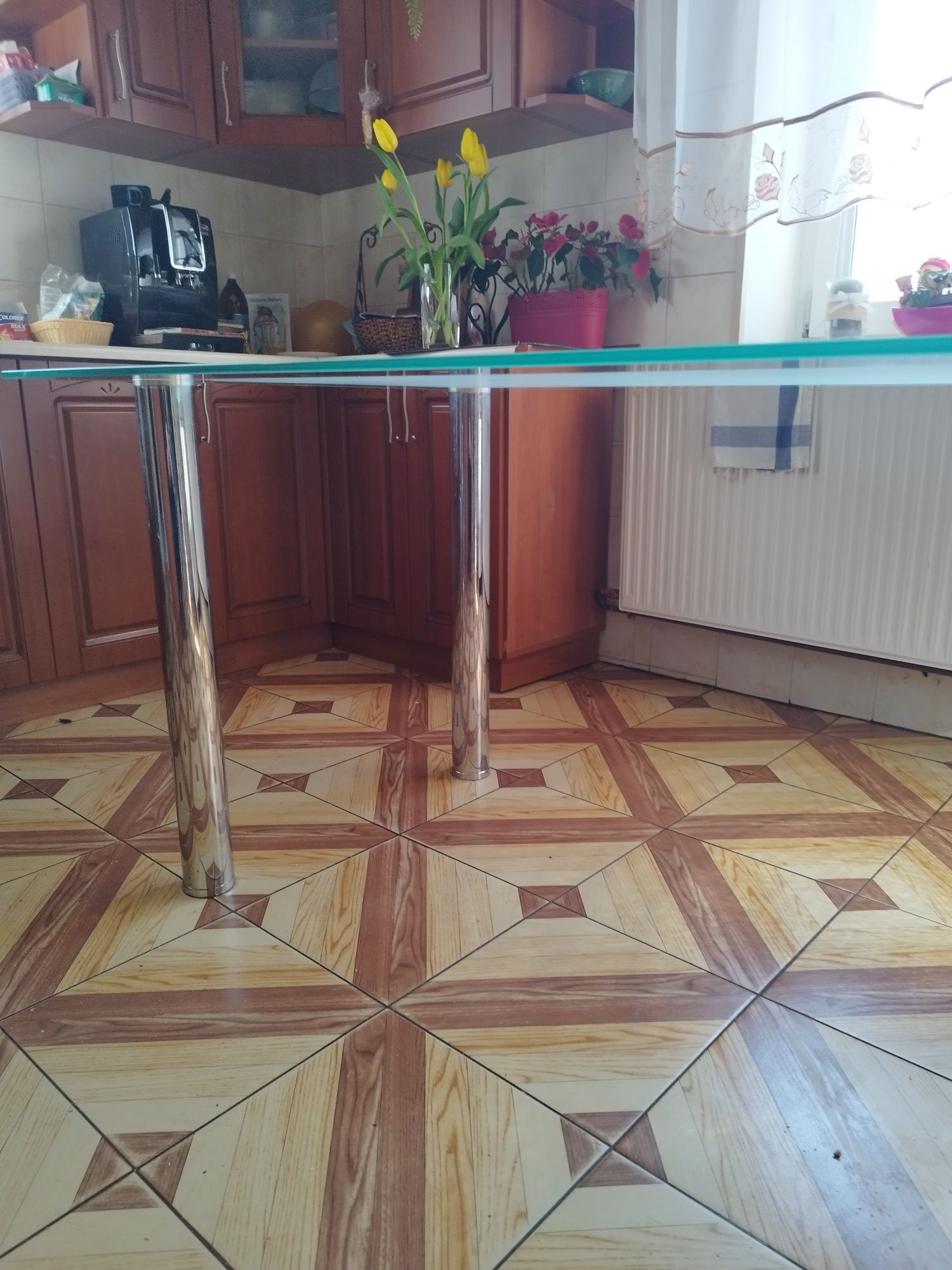 Stół szklany do kuchni