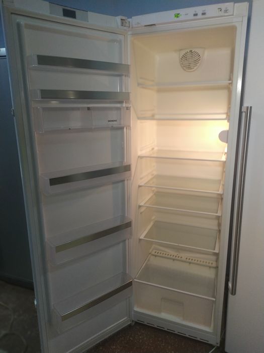 Холодильник BEKO CS331020 от сервисного центра