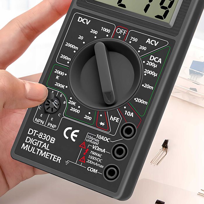 Multimetr Cyfrowy – Miernik Prądu i Tester Napięcia LCD RETOO