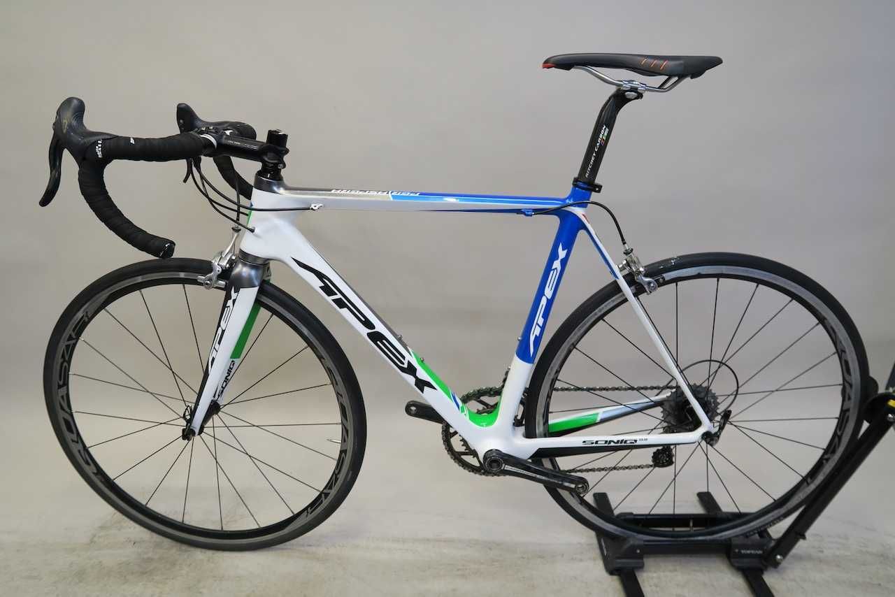 Rower szosowy carbon  Apex Soniq 0.9 Campagnolo Chorus PROMO