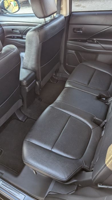 Mitsubishi Outlander 3