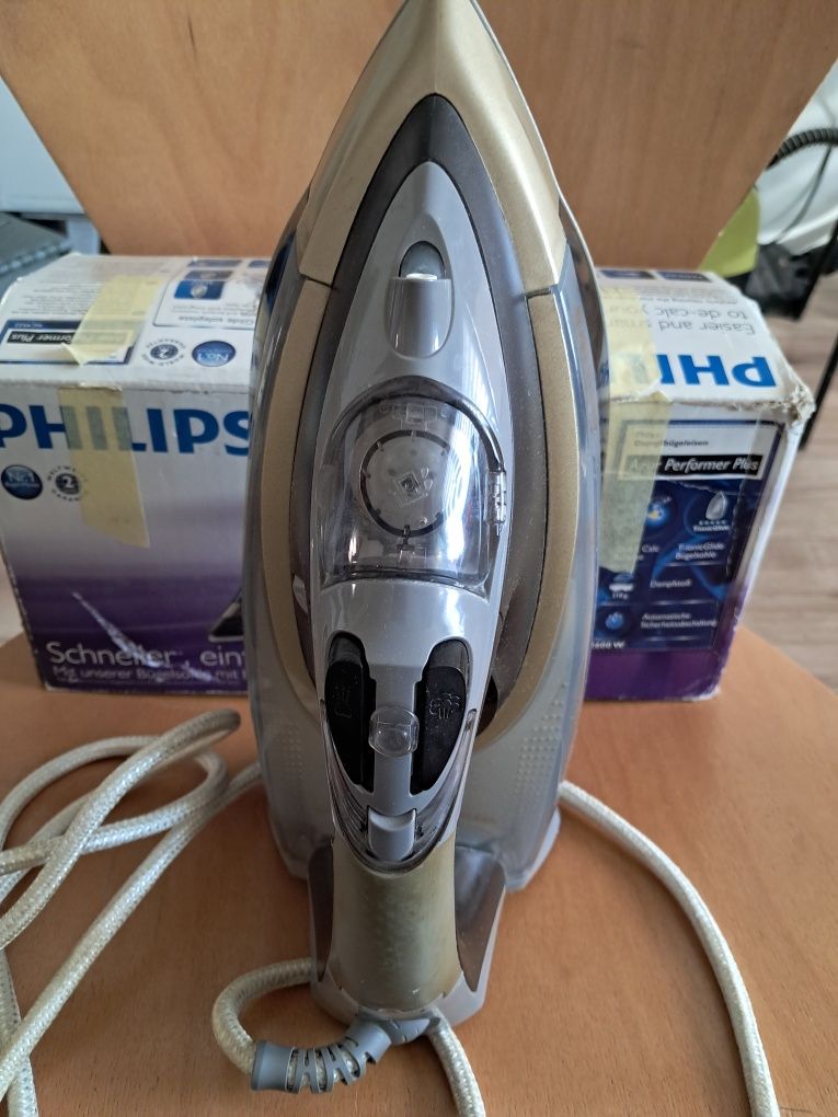 Праска Philips з паром