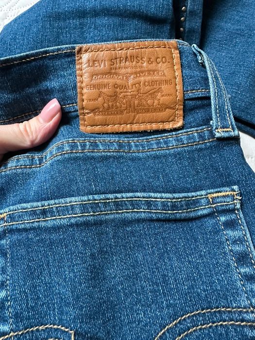 Jeansy z wysokiem stanem rurki Levis W29/L30