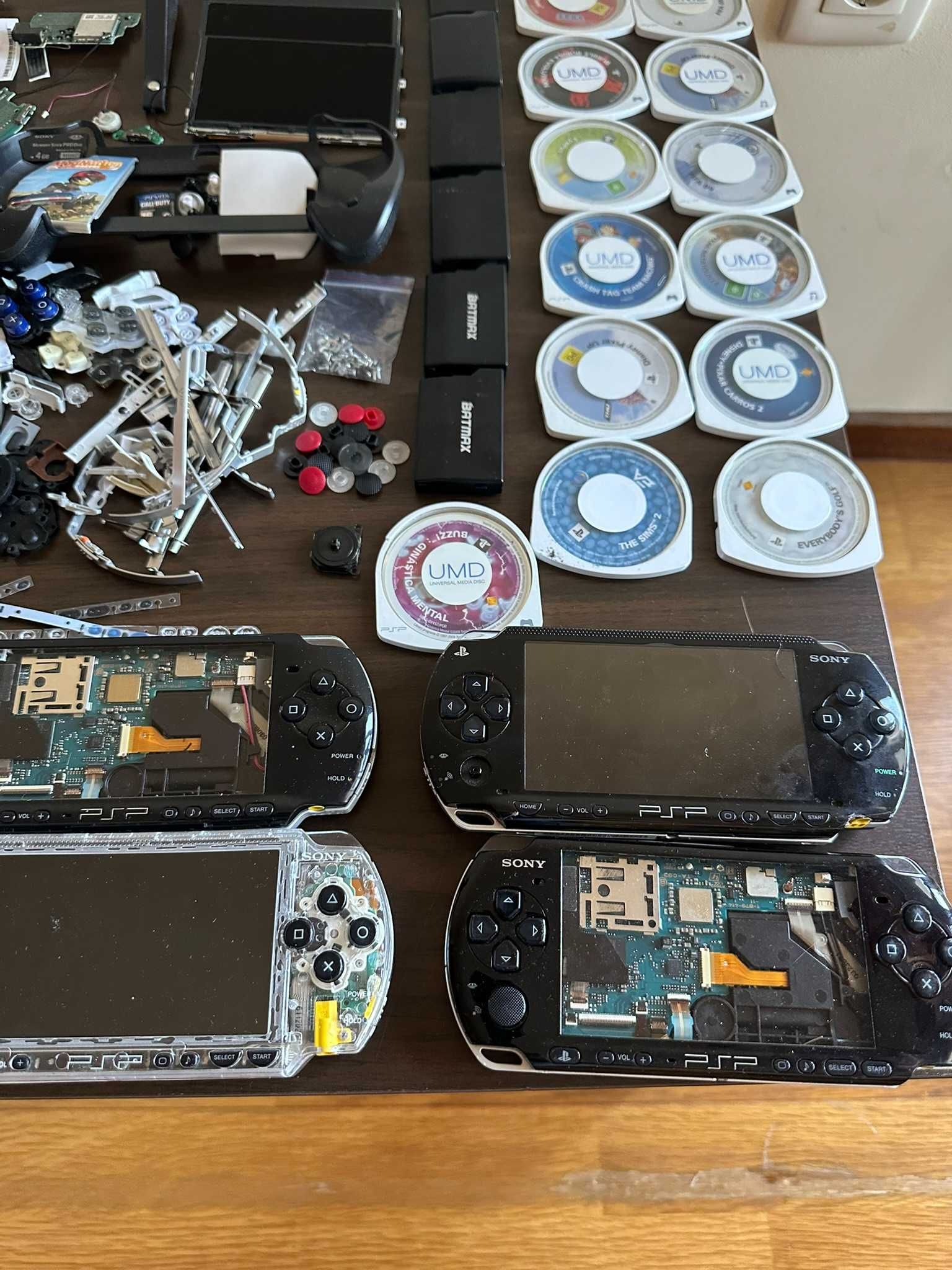6 PSPs Para Peças + Diversos Acessórios e Jogos