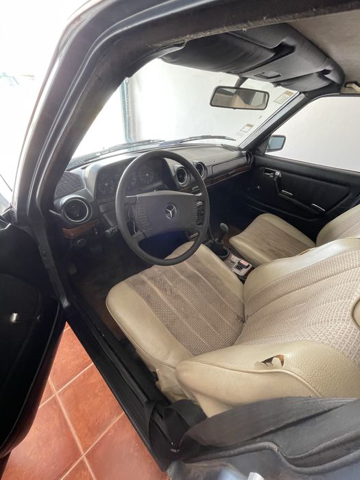 Mercedes w123 300d 1976