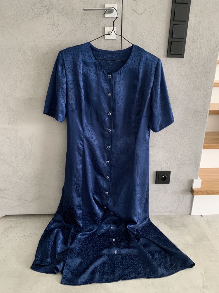 Długa sukienka na lato niebieska L / XL krótki rękaw
