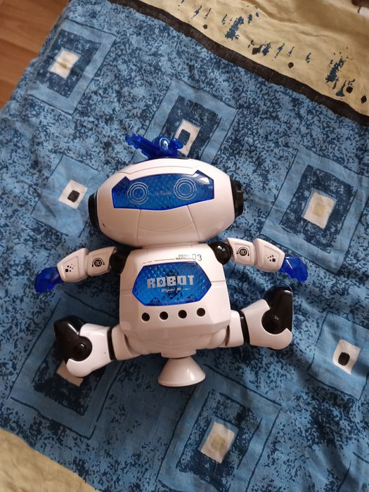Robot tańczący  na baterie
