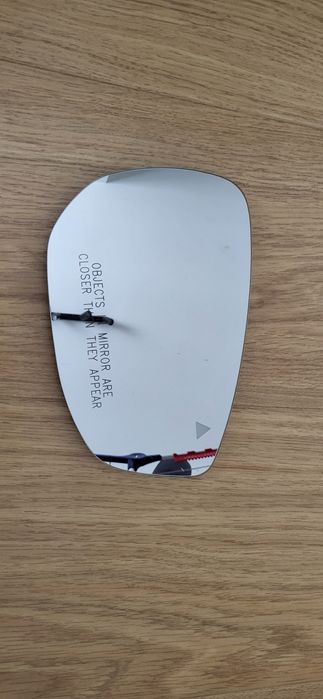 Wkład lusterka prawego Mazda cx30 USA