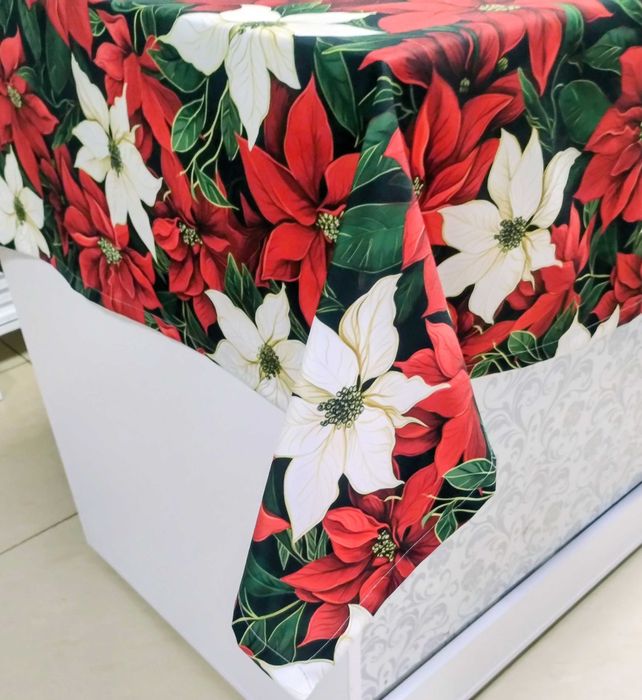 Obrus świąteczny Boże Narodzenie choinki 140x200 3 wzory