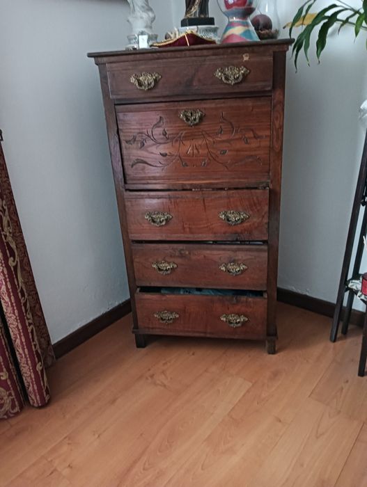 Mobília de quarto antiga