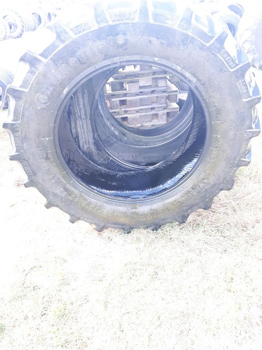 520/70 R - 38 CONTINENTAL AC70 G Opona zachodnia Radialna zdrowa Cała