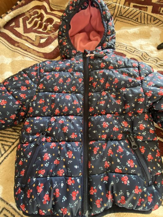 Куртка на дівчинку 98