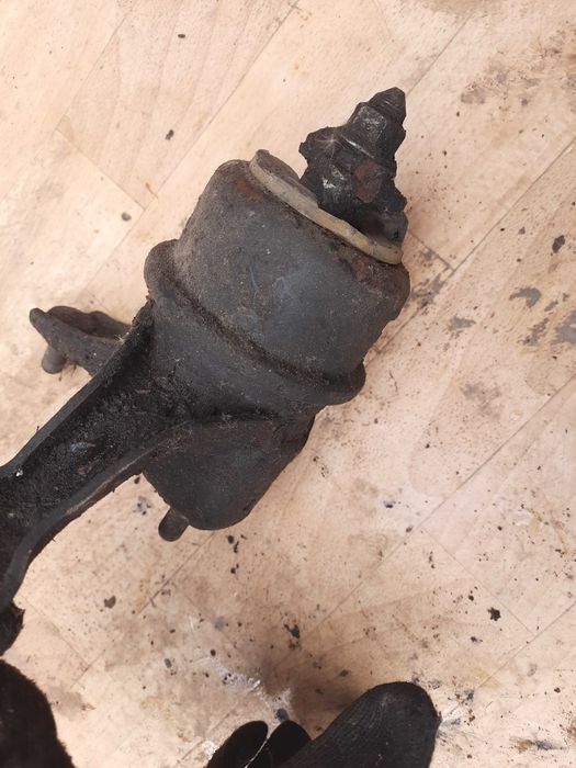 подушка мотора двигуна тойота Кемрі 40 бензин 2.4 Camry XV40