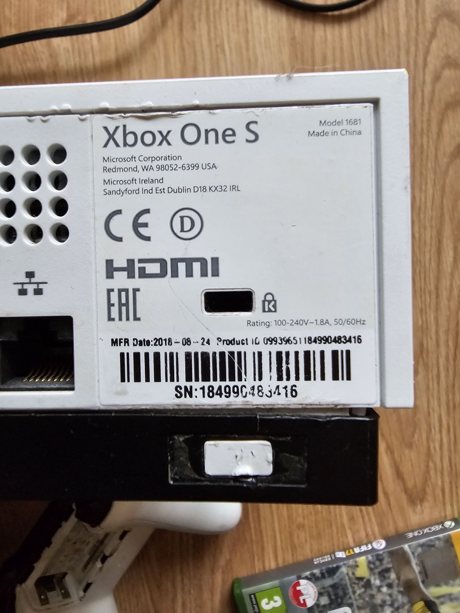 Xbox one S 780gb