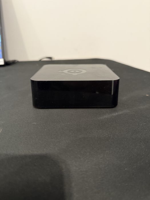 Panel / transmiter do SteelSeries Arctis Pro Wireless
