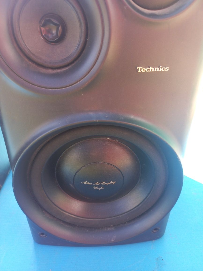 Продам колонки Technics Model SB-CH515A привезені з Іспанії.