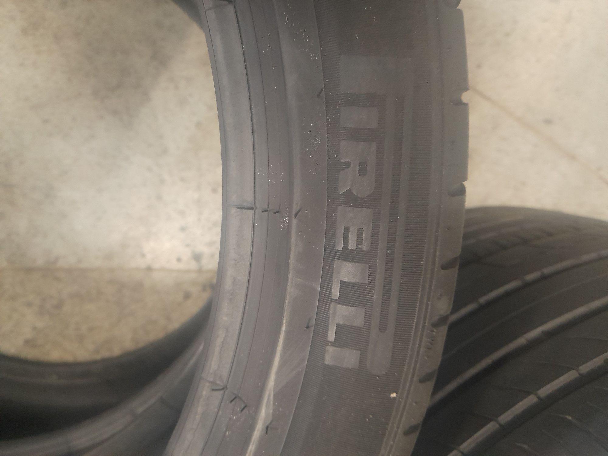 Літні Шини БВ 285/40 R23 PIRELLI Pzero PZ4 MO  Склад