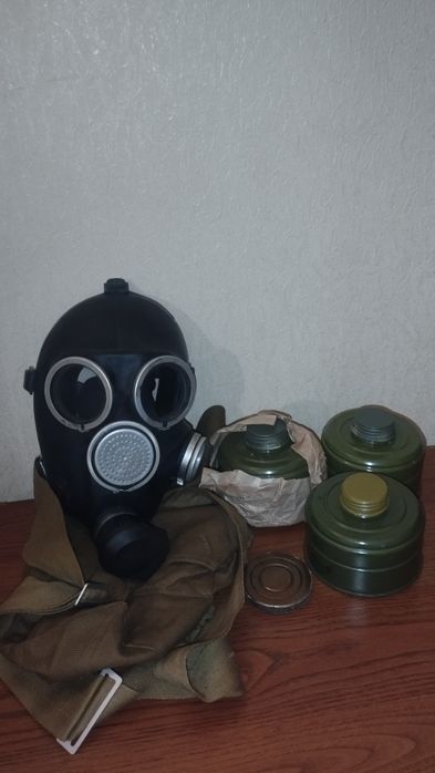 Противогаз ГП-7 з підсумком та фільтрами