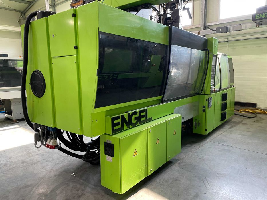 Wtryskarka ENGEL VC 750H/200V/150 COMBI + robot ERC