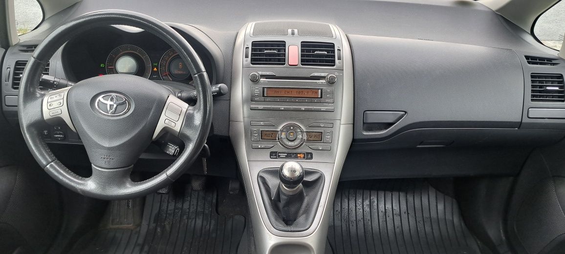 Toyota Auris 1.6 vvt-i benzyna 123km 2007rok 167 tys.km# klima#pdc#alu