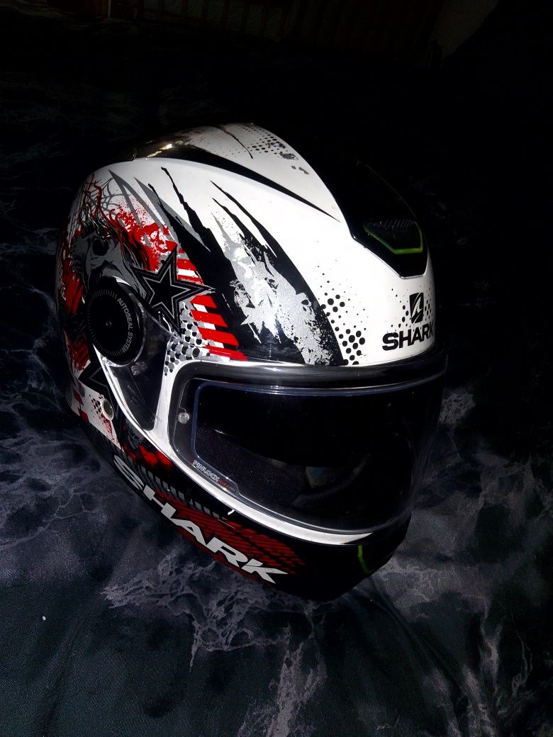 Capacete mota shark