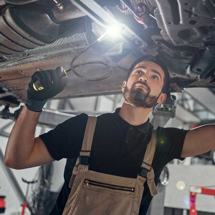 CHWYTAK Elastyczny MAGNETYCZNY z Latarką LED 57 CM Warsztatowy Magnes