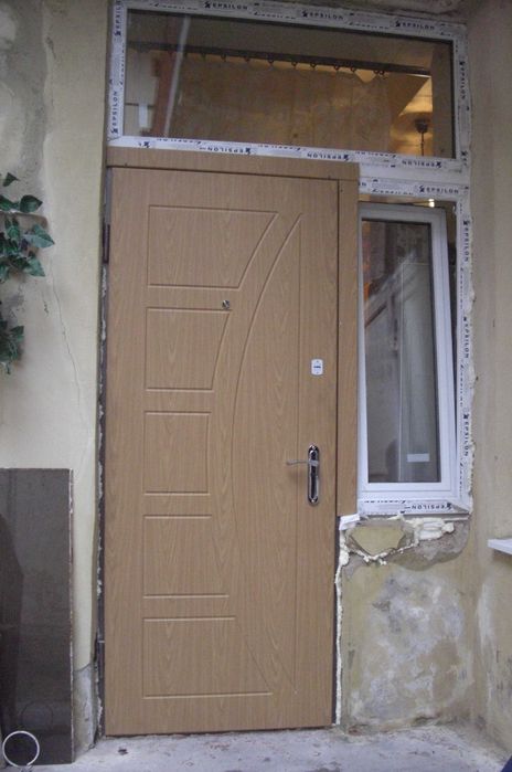 Двері металеві, протипожежні в підвал і в квартиру.Решітки.Виготовленн