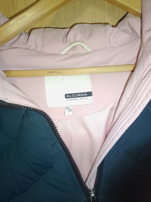 Жіноча зимова куртка