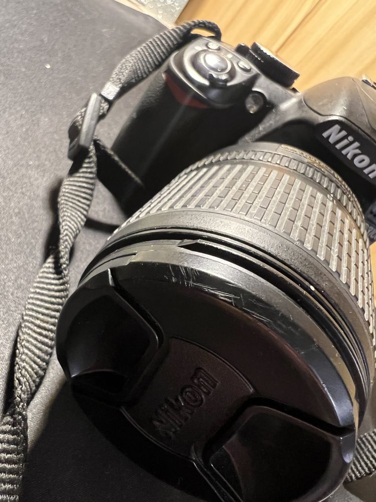 Nikon D3100 - obiektyw 18-105 nikkor