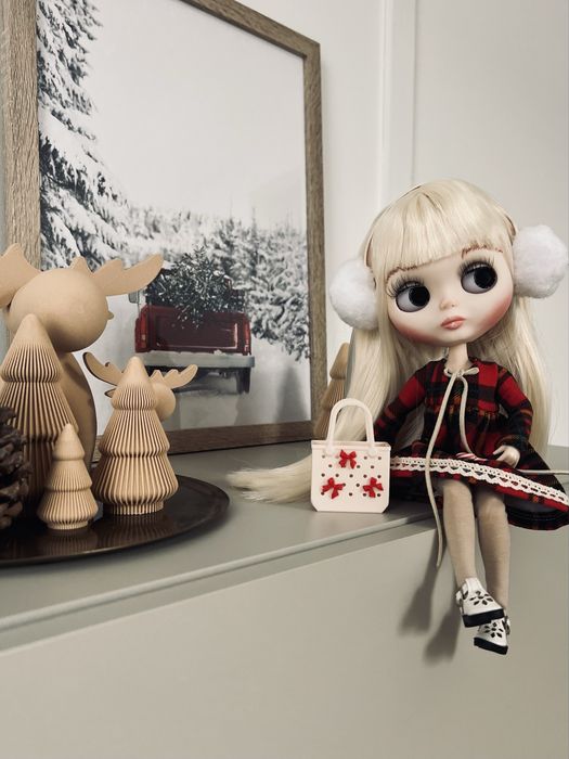 Piękna lalka Blythe