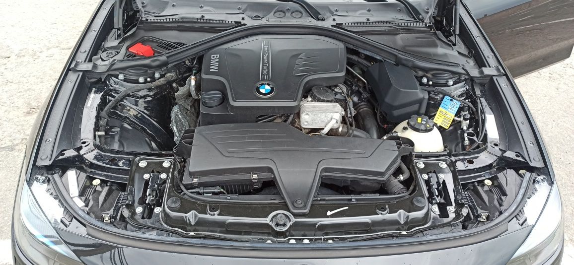 Продам авто BMW GT3 328i Xdrive F34 2015