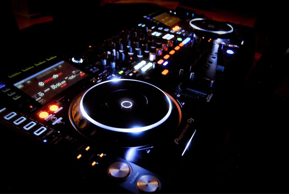 (Aluguer / Audio-Rent)  Cabines DJ Pioneer Topo de Gama