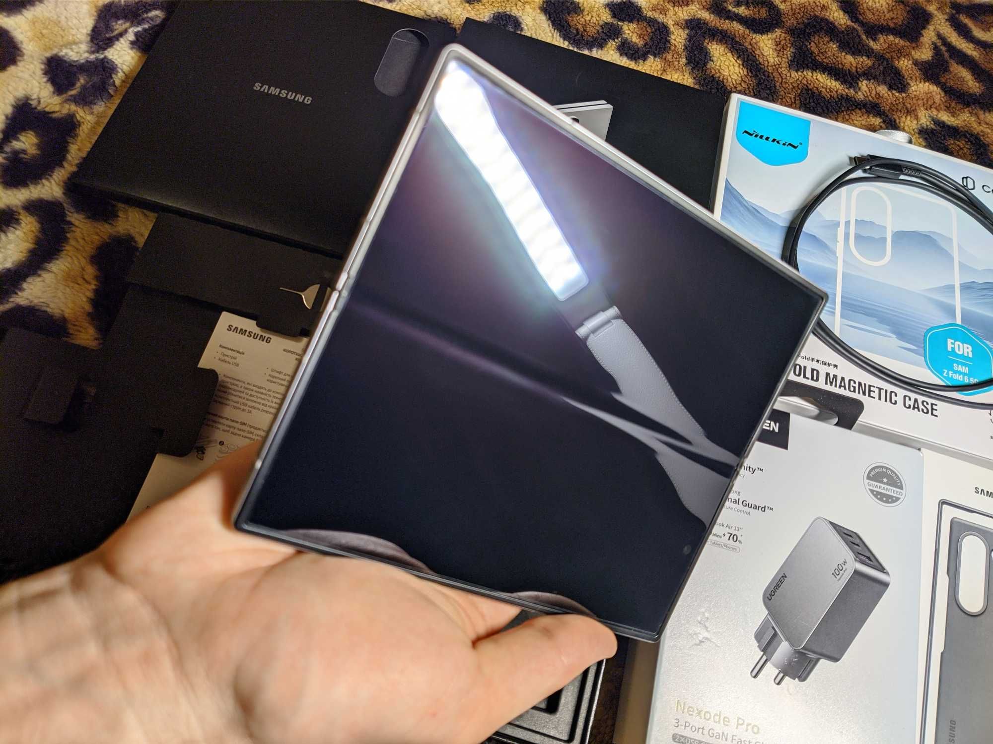 Как новый! Samsung Fold 6 12/512GB Silver "Официал на две физ SIM"