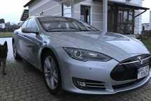 Tesla Model S 2014 -