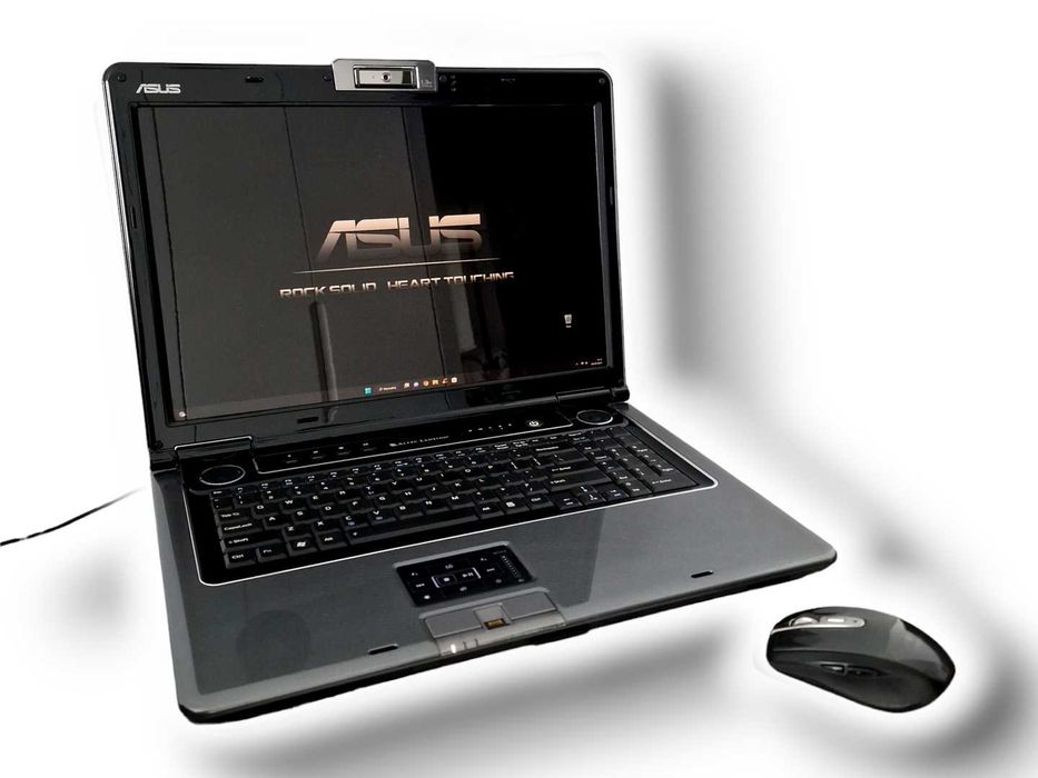 Laptop ASUS M70 SA-X2, 17 cali, FHD, HDMI, SSD 128 GB, Audio 4.1
