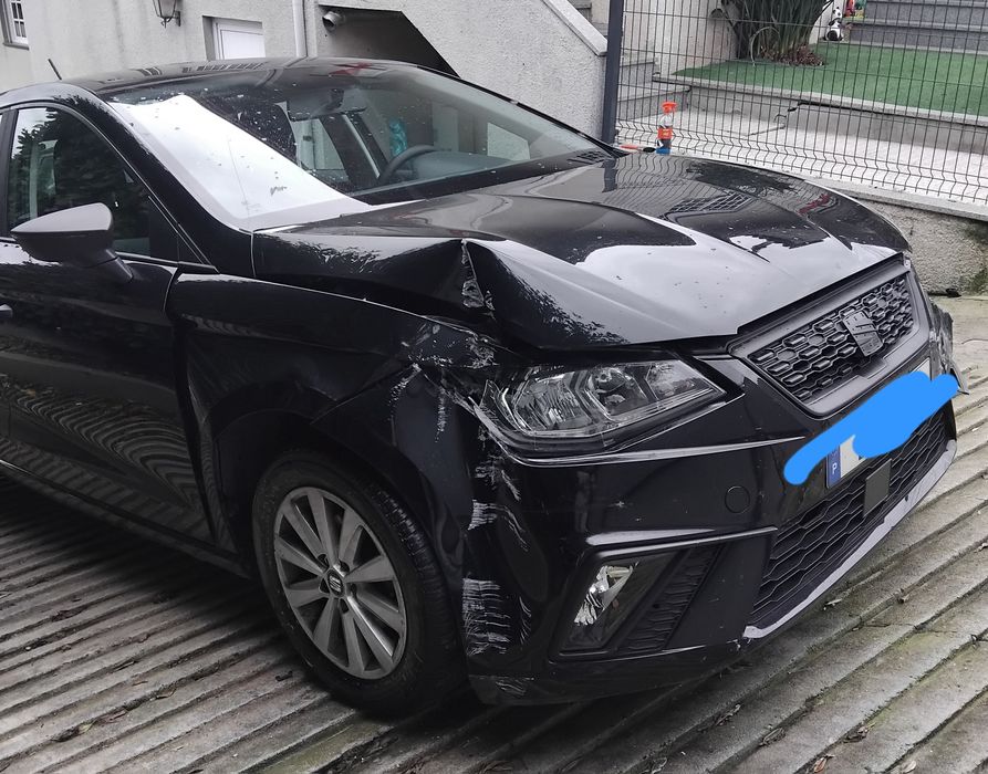 vendo seat Ibiza V 1.0 TSI 2018 nacional acidentado salvado